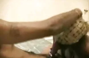XXX رابطه جنسی مقعدی در فیلم های سکسی زنان چاق زندان با یک زندانی پراکنده در جوراب ساق بلند
