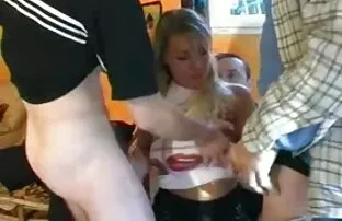 XXX بزرگ زن چاق سکسی سیاه آبنوس باریک باریک بیدمشک در گربه