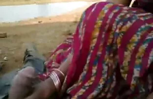 XXX سبزه با دوست پسرش زیبا می کند سکسبازنچاق