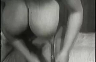 XXX Masseuse Mulatto می شود با فلفل عكس سكسي زن چاق سفید لعنتی