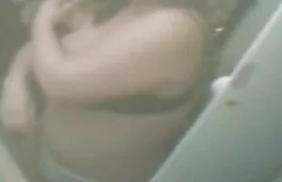 XXX عیار آبی عكس سكسي زن چاق چشم به مردی آسفالت می دهد