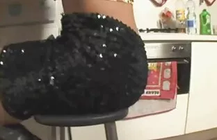 XXX دو دختر فیلم زنان چاق سکسی کوچک توافق کردند پاهای خود را گسترش دهند