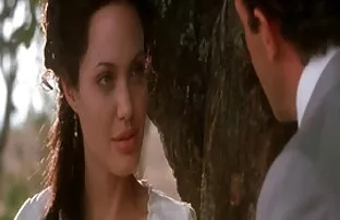 XXX دو خواهر برهنه در حال تعقیب مرد هستند و از آنها سکس چاق سیاه جاسوسی می کنند